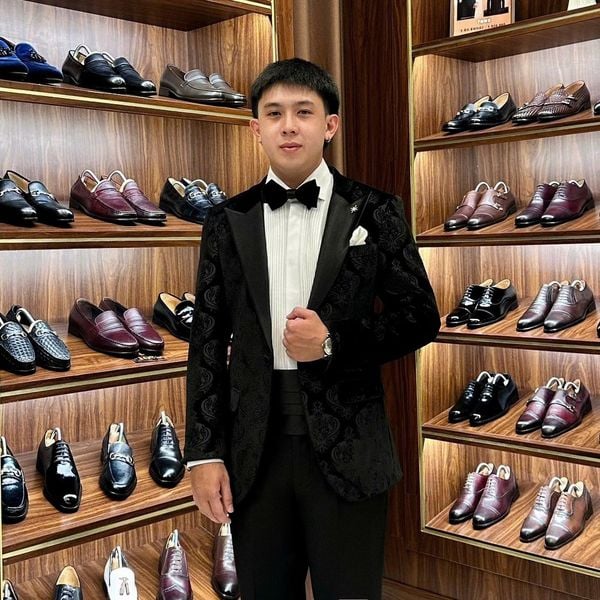 sơ mi trắng phối vest nam 5